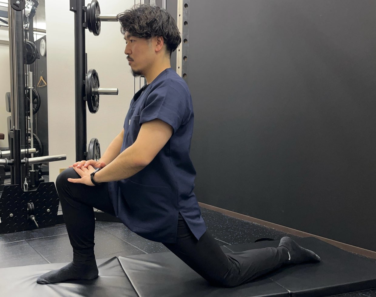 片膝立ちラン時ストレッチ