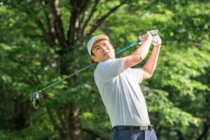 世田谷でゴルフ肘・腰痛を根本改善｜整骨院併設型パーソナルジムでスイングも変わる